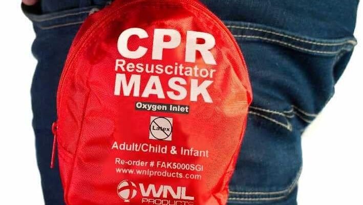 wnl-products-cpr-rescue-mask-adultchild-infant-pocket-resuscitator-soft-case-kit-with-belt-clip